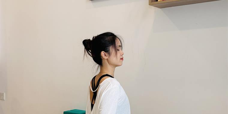 Yoga Nội Tiết Khí Chất